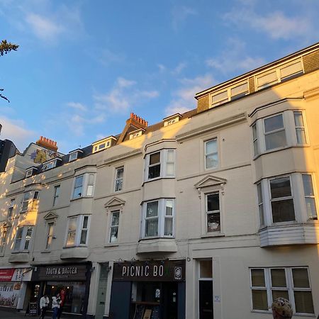 The City Surfer Apartment - By Coastline Retreats - Parking Included - Sleeps 5 - City Centre Bournemouth Exterior photo